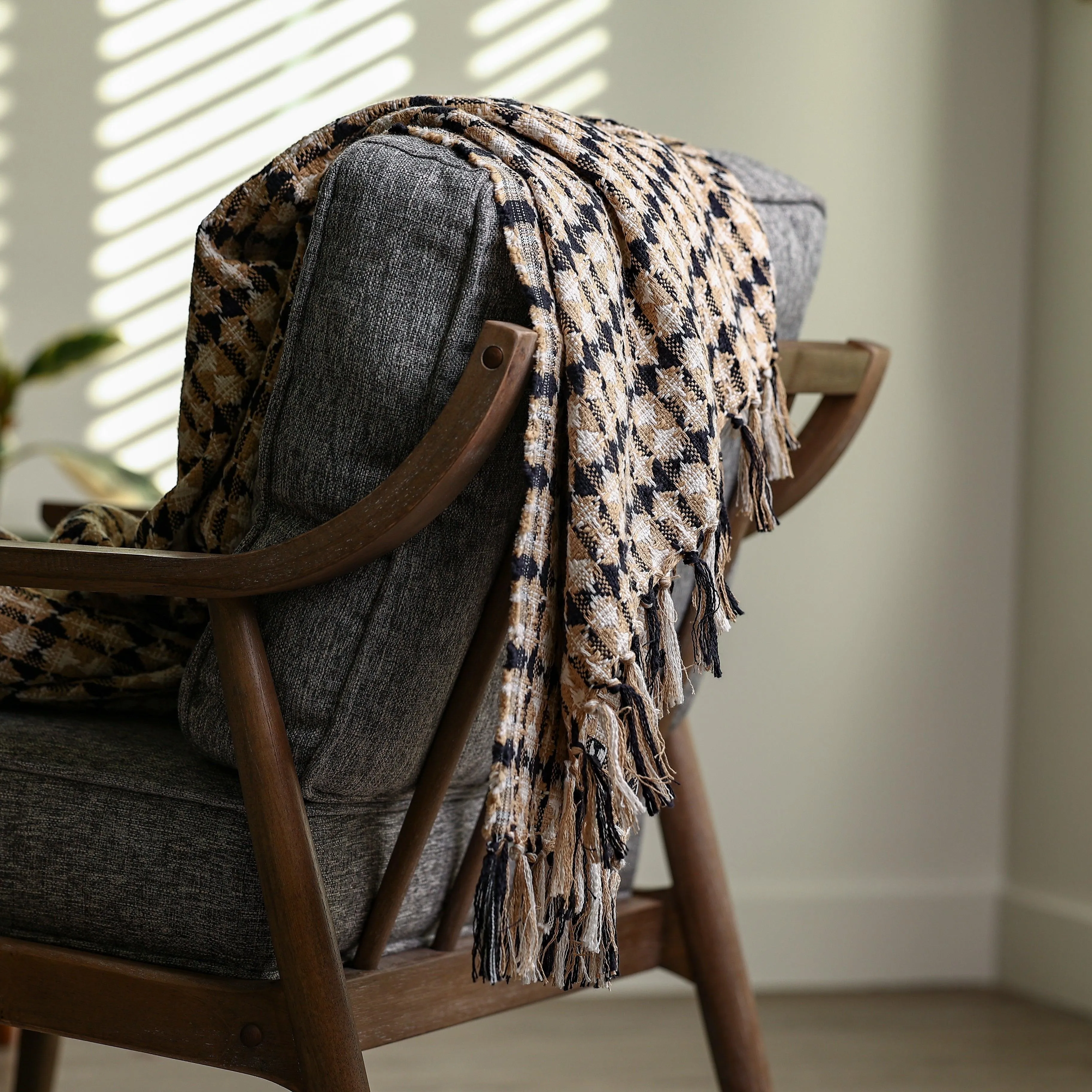 Diamond Jacquard Throw Blankets - 100% Cotton, 56" x 69"   3.5" Tassels