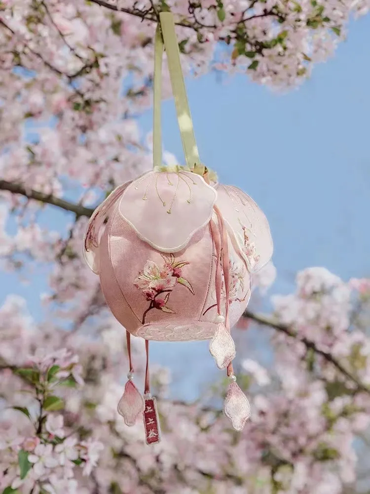 Exclusive Design Chinese Style Pink Lotus Leaf Embroidered Handbag with Peach Blossom